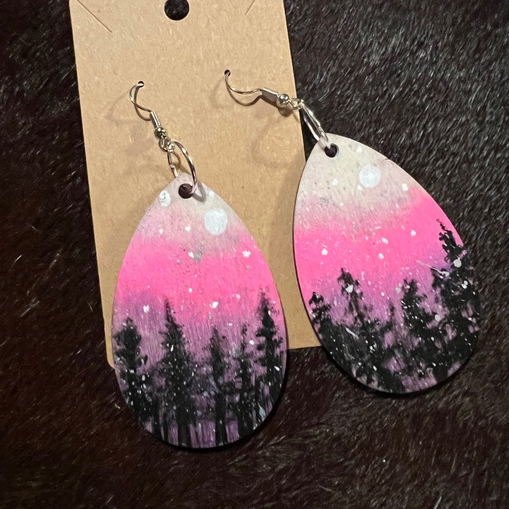 Hand painted earrings - Picture 1 of 1